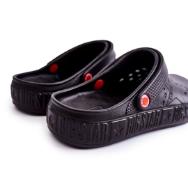 Férfi könnyű papucs Kroks Big Star II175001 fekete 2