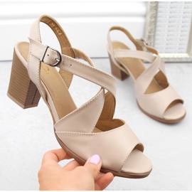 Bézs színű női bőr magassarkú szandál Dolce Pietro 4077-013-01-1 1