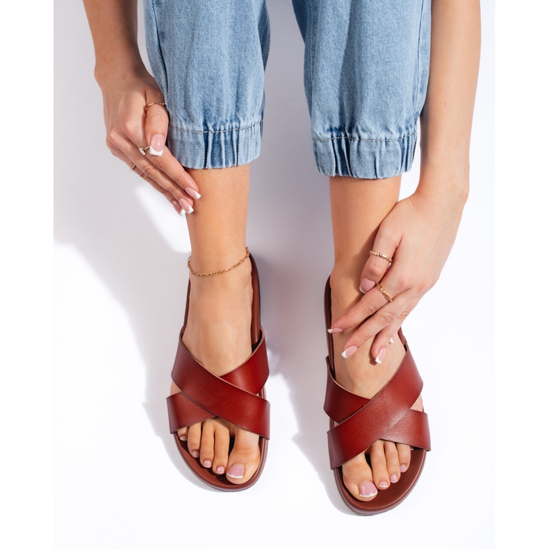 Barna női papucs, Sergio Leone 1