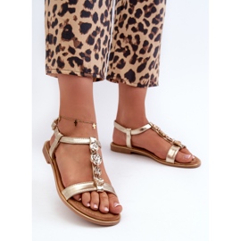 Női lapos szandál arany Muridia díszítéssel aranysárga 2 Női lapos szandál arany Muridia díszítéssel aranysárga 2