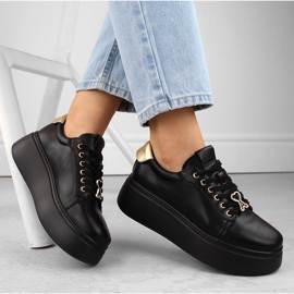 Női bőrcipő fekete platformon, Vinceza 66700 1