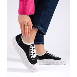 Fekete női tornacipő 1