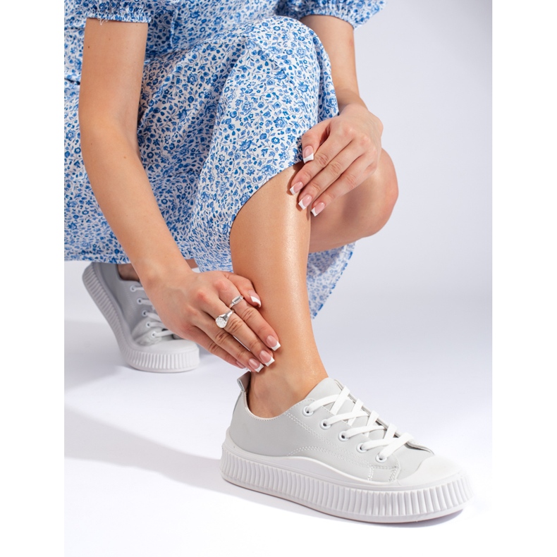 Szürke női tornacipő ökológiai bőrből 2