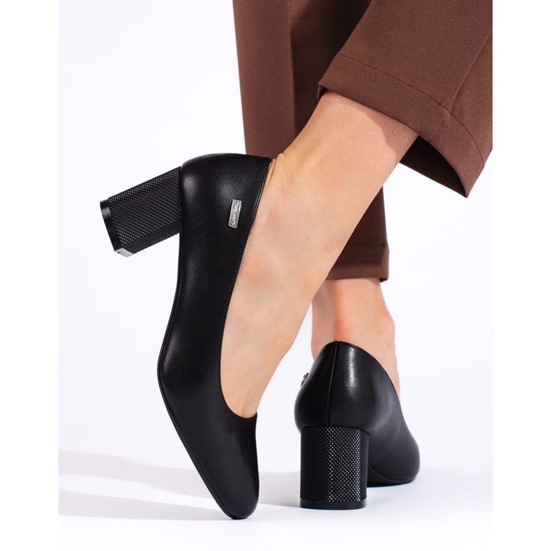 Fekete női magassarkú pumpák Sergio Leone-tól 1