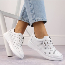 Vinceza W JAN274 fehér bőr áttört ékcipő 1