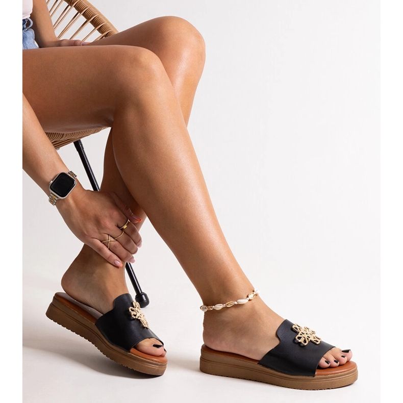 Fekete platform csúszdák Nibal csattal 1 Fekete platform csúszdák Nibal csattal 1