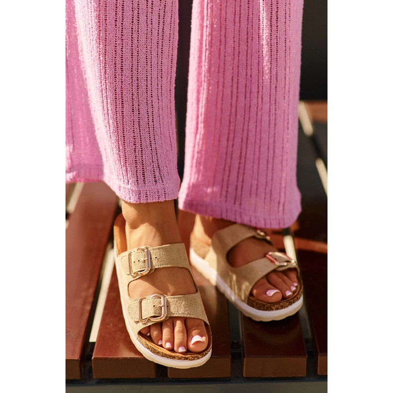 Női papucsok egy emelvényen csatokkal, bézs Eco Suede Ursila 1