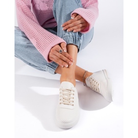 Fehér női tornacipő bézs színű fűzővel 1