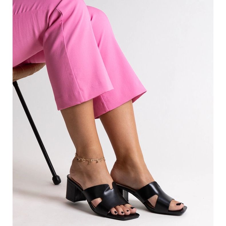 Fekete magas sarkú papucs nyitott sarokkal, Anatolia öko bőrből 2