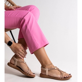 Leilana cirkóniákkal díszített bézs szandál 1