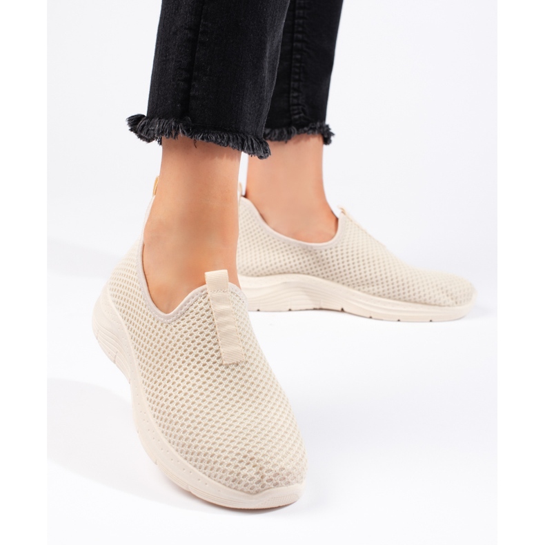 Bézs textil sportcipő 1