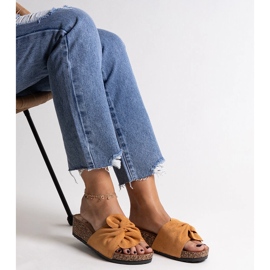 Barna papucs parafa Ghaza ékkel 1