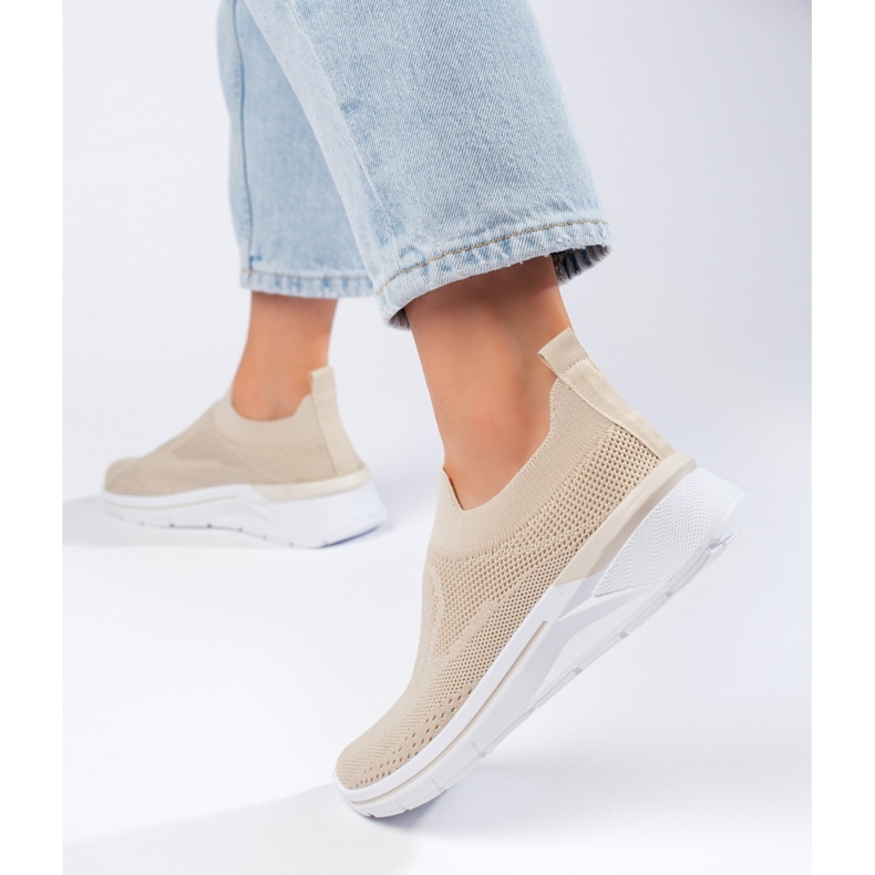 Bézs textil sportcipő 2