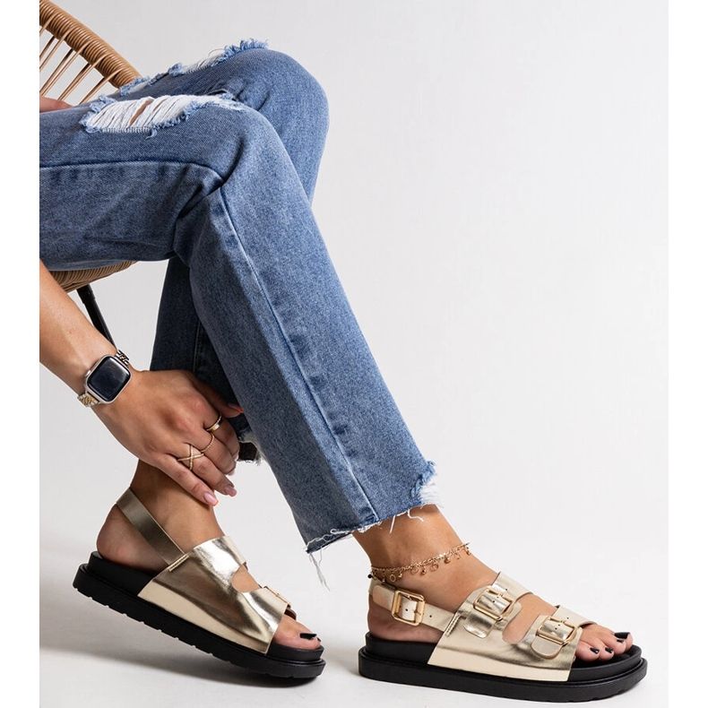 Bashera arany platformszandál aranysárga 1