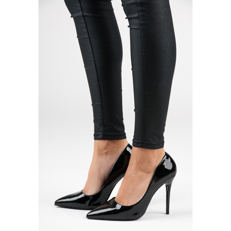 Seastar Fekete lakkozott sarok 1