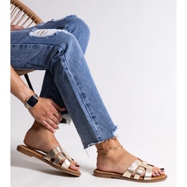 Arany klasszikus papucsok Umayma díszítéssel aranysárga 1 Arany klasszikus papucsok Umayma díszítéssel aranysárga 1