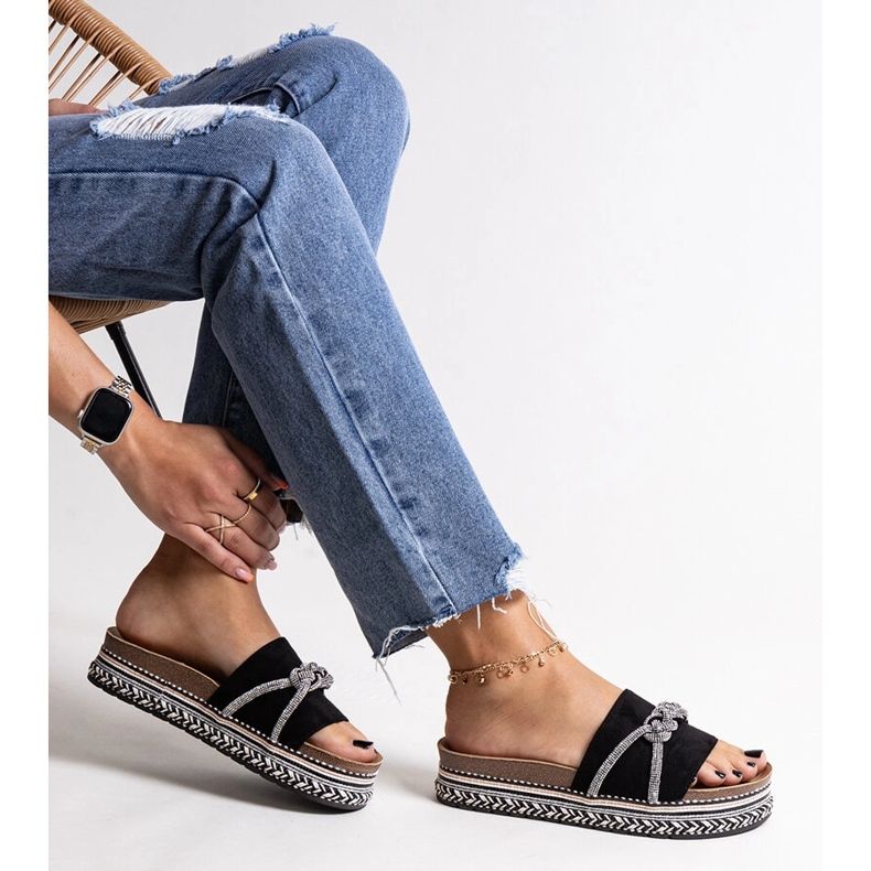 Fekete, Kamiliana cirkóniákkal díszített papucs 1