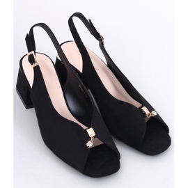 Floris Fekete magas sarkú szandál 1