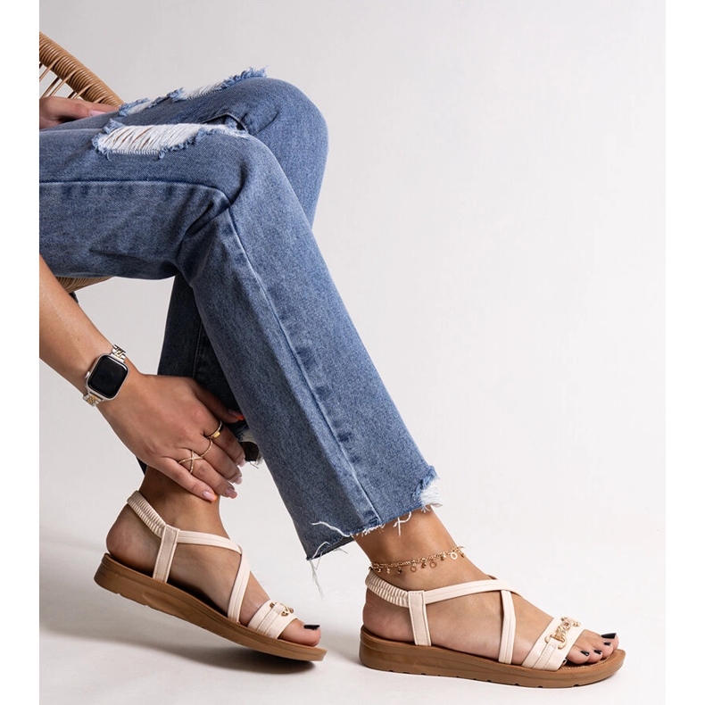 Bézs szandál arany csattal Pamphila 1 Bézs szandál arany csattal Pamphila 1