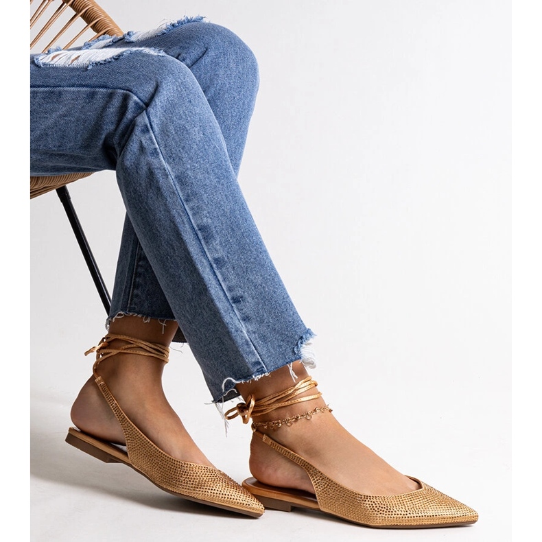 Finom fűzős arany balerinacipő cirkóniával aranysárga 1