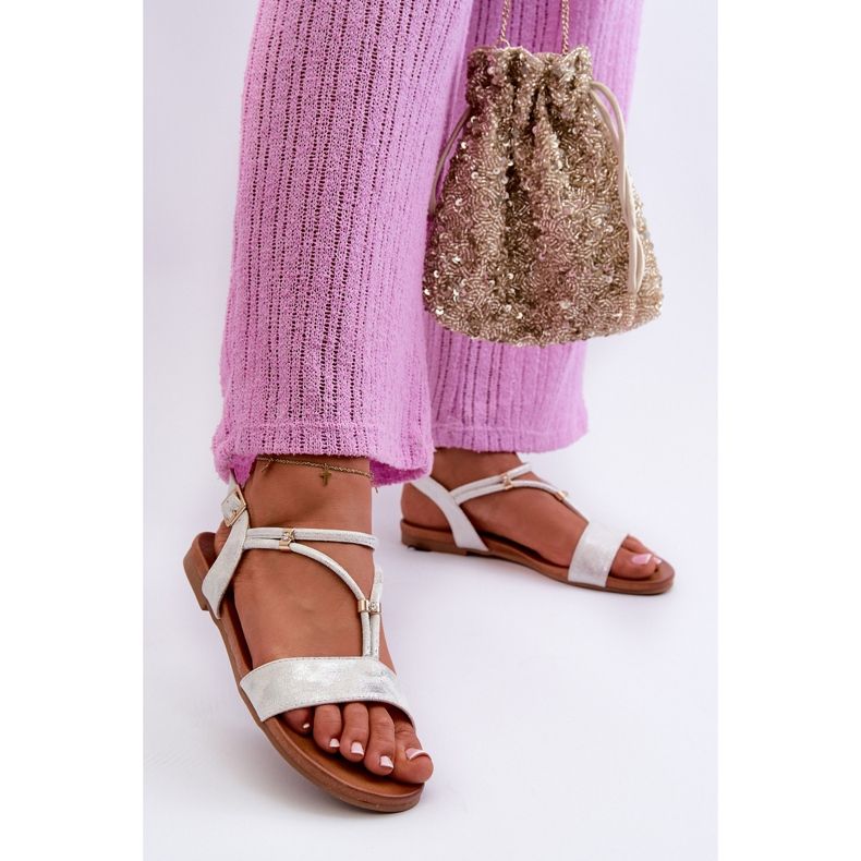 Női lapos szandál pánttal S.Barski KV27-010 fehér és ezüst 1