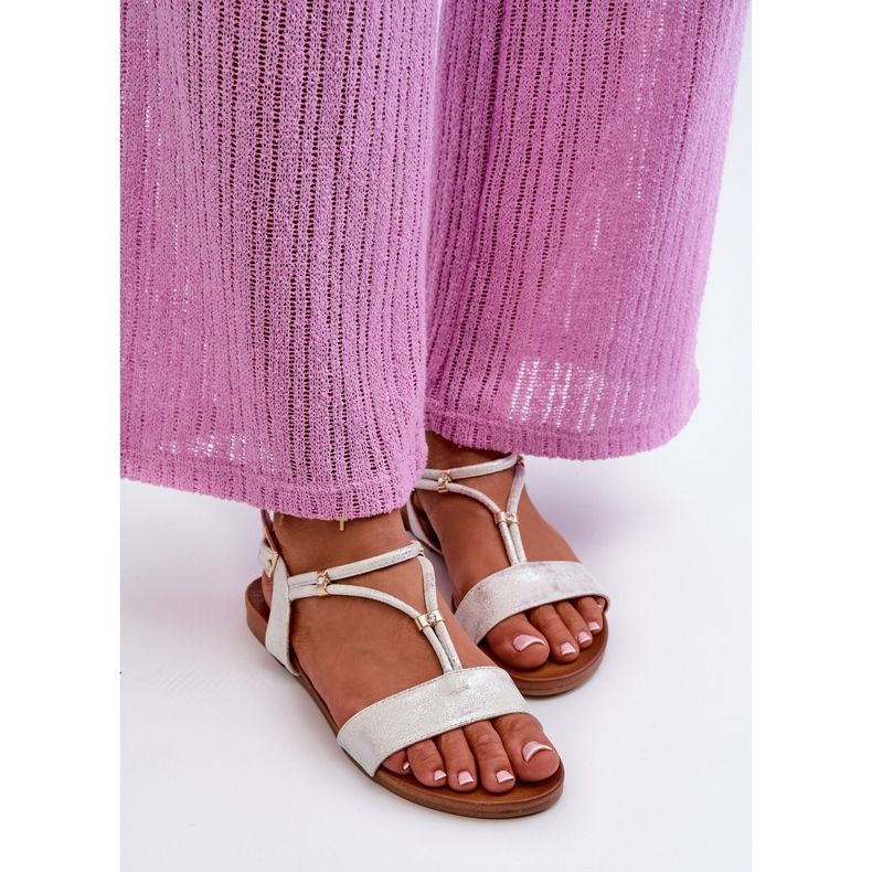 Női lapos szandál pánttal S.Barski KV27-010 fehér és ezüst 2