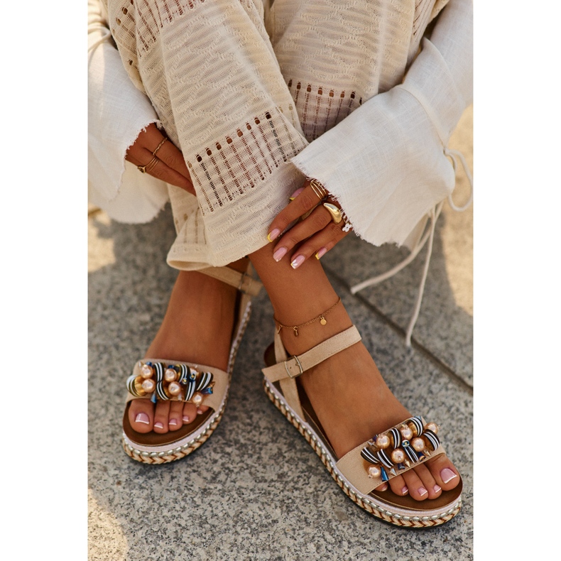 Női szandál éken és emelvényen díszítéssel S.Barski HY056 Bézs 2