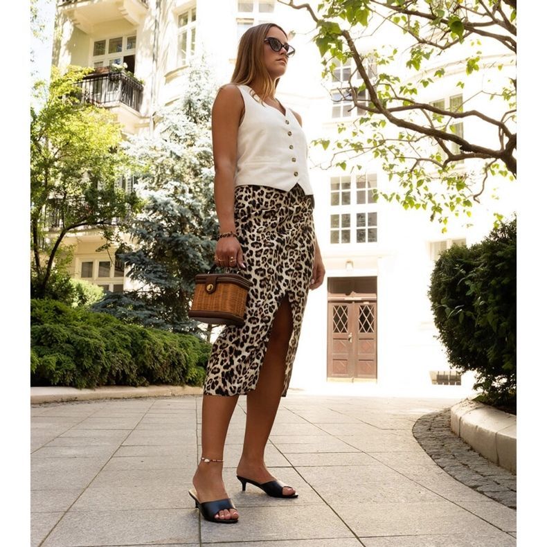 Fekete Maloua alacsony sarkú csúszdák 1