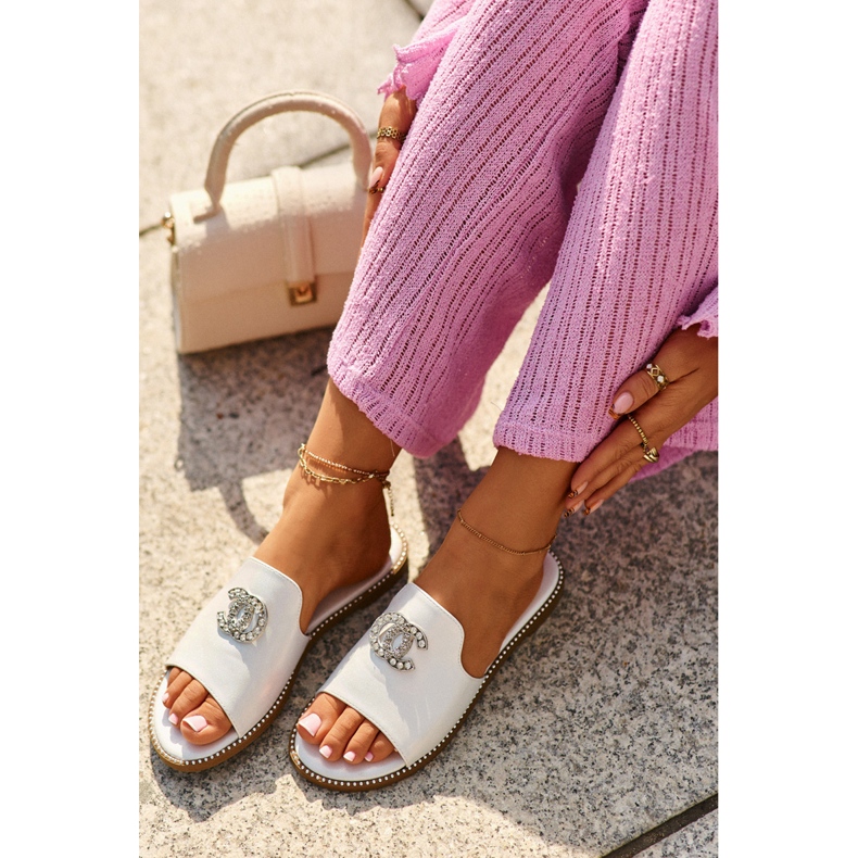 Elegáns, fényes női papucsok díszítéssel, S.Barski KV27-050 ezüst 2