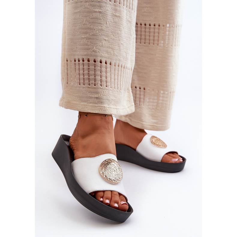 Zazoo 2920 női bőr ékflip-flip arany részletekkel, fehér 2