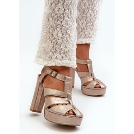 Női magassarkú szandál, bőr Maciejka 06050-25 arany aranysárga 2