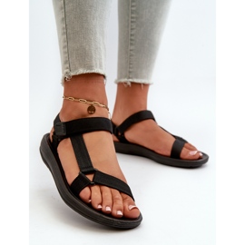 Női sportszandál fekete Vilari tépőzárral 2