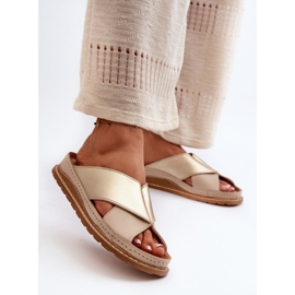 Bőr profilú papucs Maciejka 04986-04 arany-bézs 2
