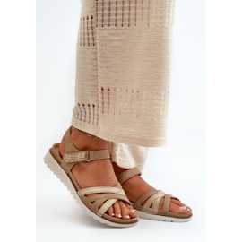 Kényelmes és könnyű női szandál tépőzárral Inblu CN000041 bézs és arany 2 Kényelmes és könnyű női szandál tépőzárral Inblu CN000041 bézs és arany 2