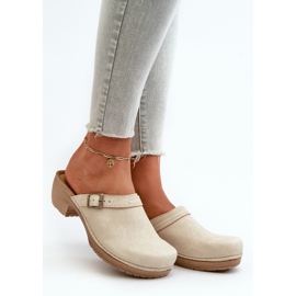 Női klumpa alacsony sarkú cipőben Inblu BL000004 Bézs 2