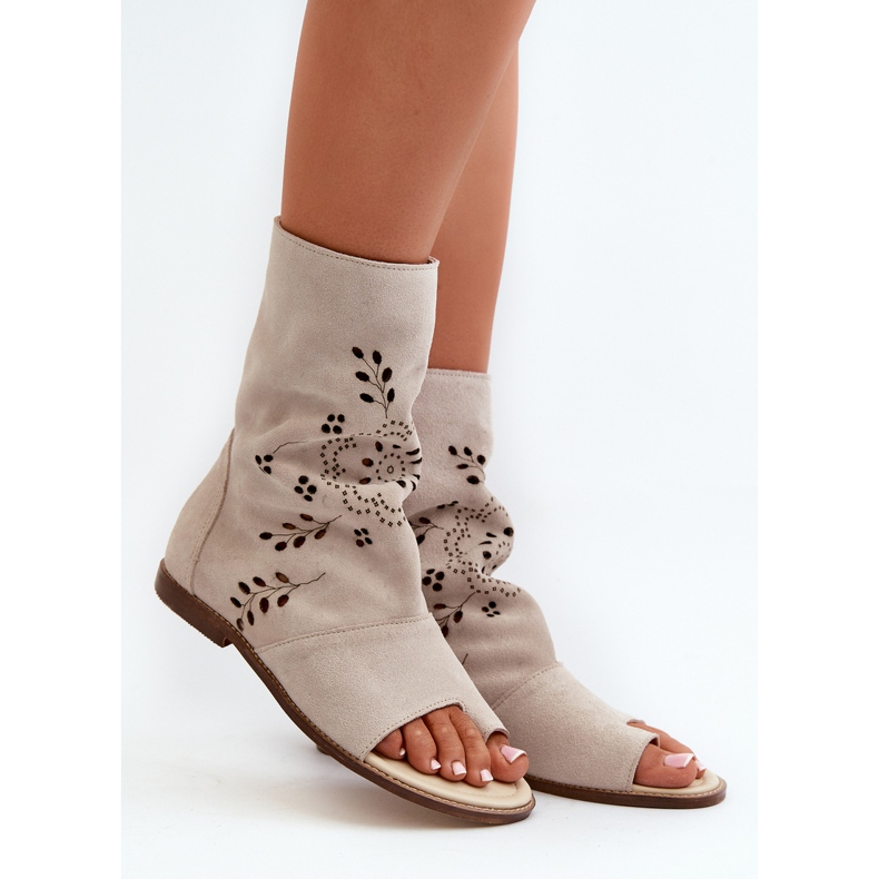 Zazoo 3437 női velúr szandál cipzárral, felső világos bézs színű 1