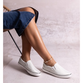 Sheliana fényes fehér tornacipője 1