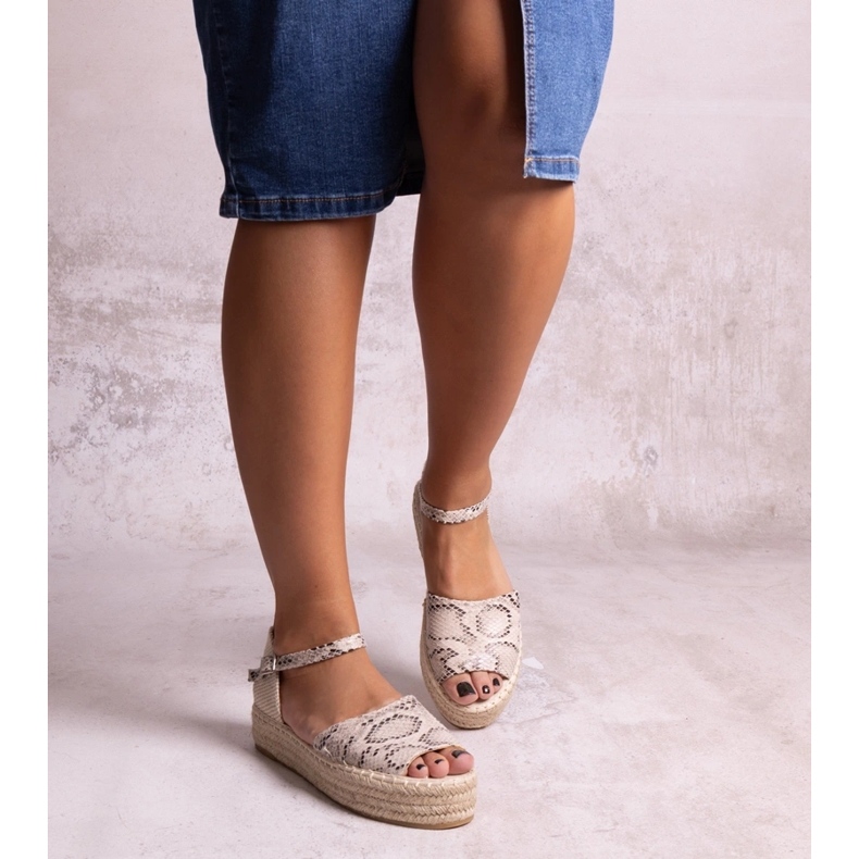 Bézs Martella platformszandál 1