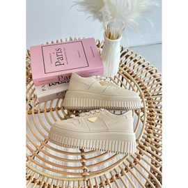 Öko bőrből készült bézs Chrisstin női tornacipő masszív platformon 1