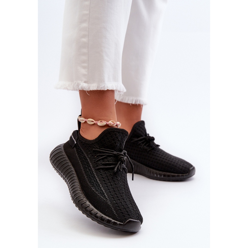 Fekete Nelmarie női szövet felbújós sportcipő 2