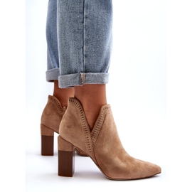 Bella Paris Bézs bokacsizma áttört mintával 3