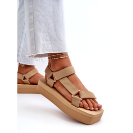 Ideal Shoes Női Platform szandál, bézs 2