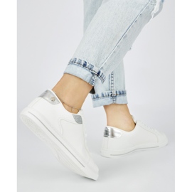 Klasszikus női sportcipő fehér 1