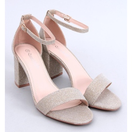 Yanas Gold irizáló magas sarkú szandál aranysárga 1