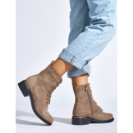 Bézs színű, fűzős, alacsony sarkú női bokacsizma 2