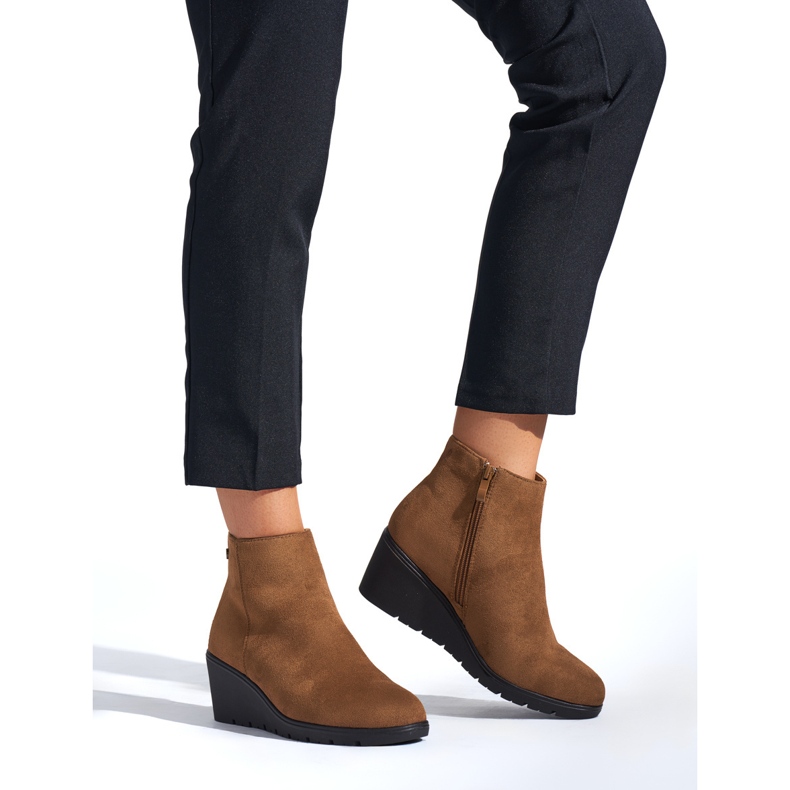 Barna ékes csizma 1