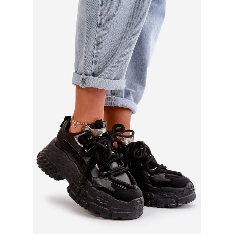 Női tornacipő masszív talpon, fekete Nevela 1