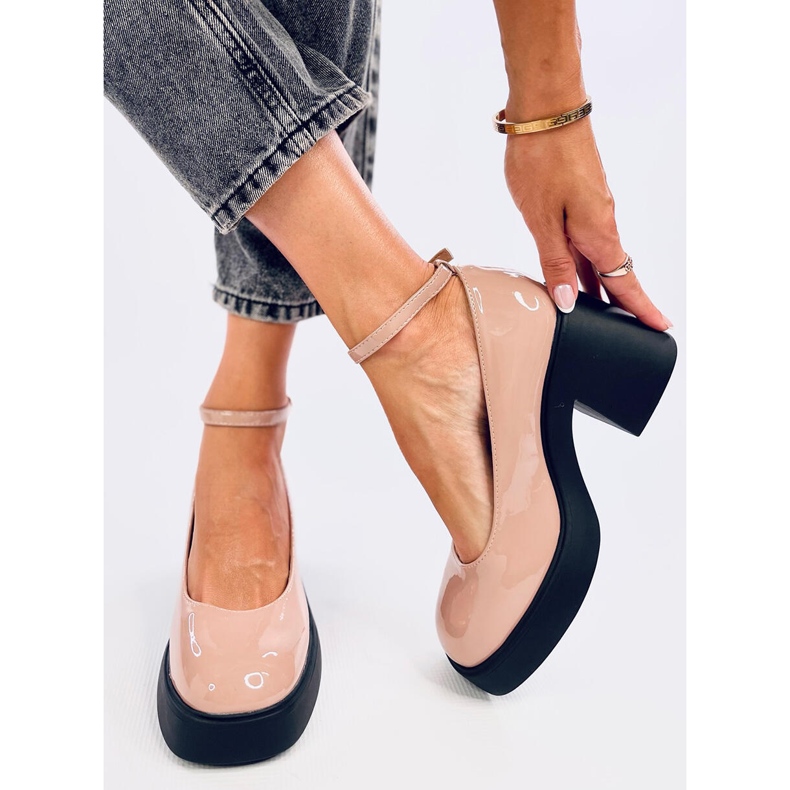 Termet Khaki széles sarkú pumpák bézs 1