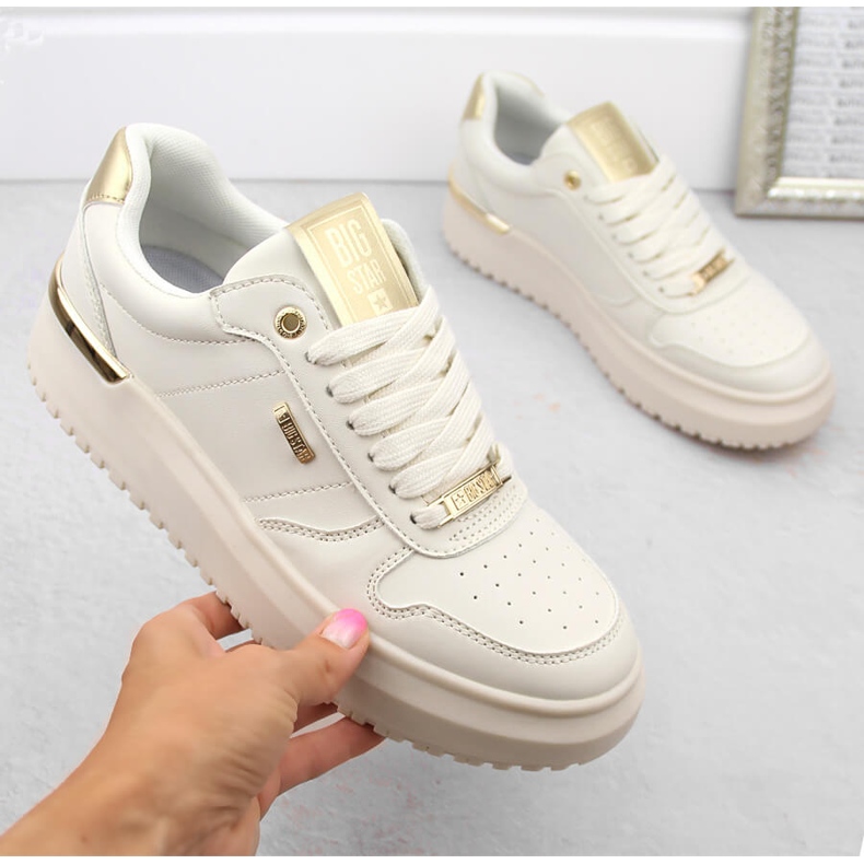 Bézs színű női fűzős sportcipő Big Star OO274757 1