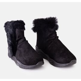 Fekete szigetelt tornacipő Lara ékekkel 1 Fekete szigetelt tornacipő Lara ékekkel 1